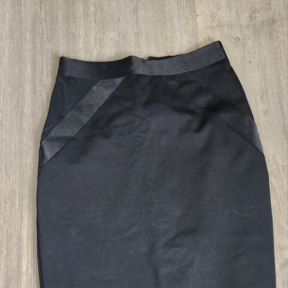 Black midi skirt